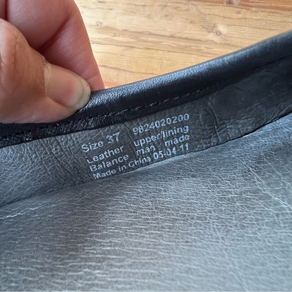 DANSKO Savanna Embossed Brown Leather
Mary Jane Clogs Sz 7 - Picture 12 of 13